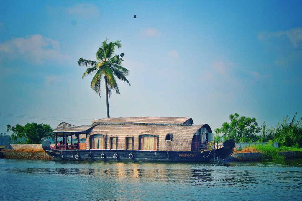 House boat at Layanila homestay alappuzha